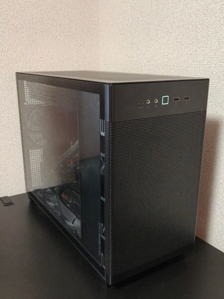 ミニゲーミングPC Ryzen7 7800X3D RADEON RX9070XT