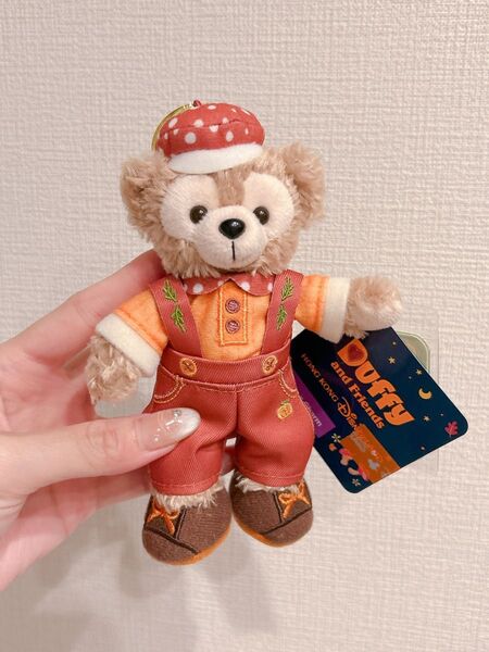 香港ディズニー限定 ダッフィー ぬいぐるみバッジ ハロウィン 販売終了品 顔厳選 シェリーメイ Duffy