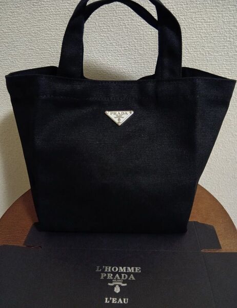 PRADA プラダノベルティ トートバッグ新品
