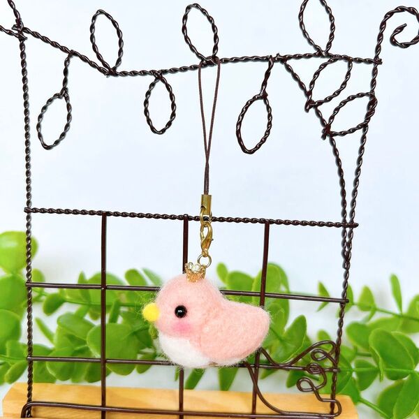 SALE ぷくぷく小鳥(中サイズ) ティアラ サーモンピンク 羊毛フェルト ストラップ ハンドメイド