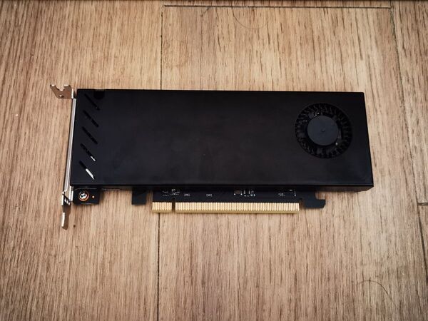 NVIDIA Geforce RTX 4060 Laptop GPU ロープロファイルグラフィックボード