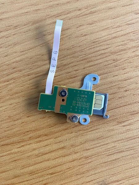 パソコンに携帯SIMカード用基盤