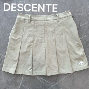 DESCENTE GOLF プリーツスカート ライトグリーン インナーパンツ付 Mサイズ