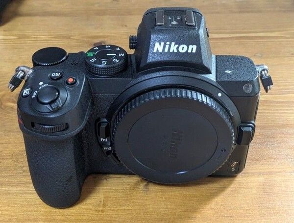Nikon Z 5 ボディ