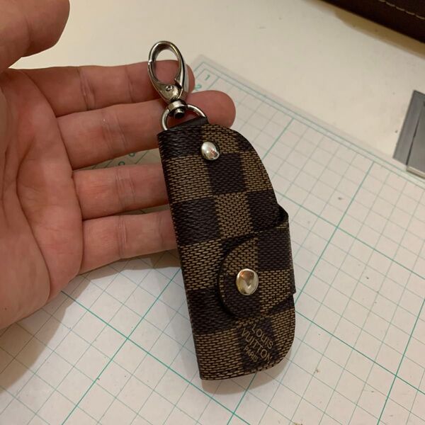 【美品】ノーブランド キーケース ブラウン スマートキーケース 鍵入れ ハンドメイド キーホルダー