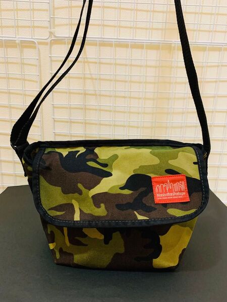 【まあまあ美品】 Manhattan Portage マンハッタンポーテージ メッセンジャーバッグ ショルダーバッグ 男女兼用