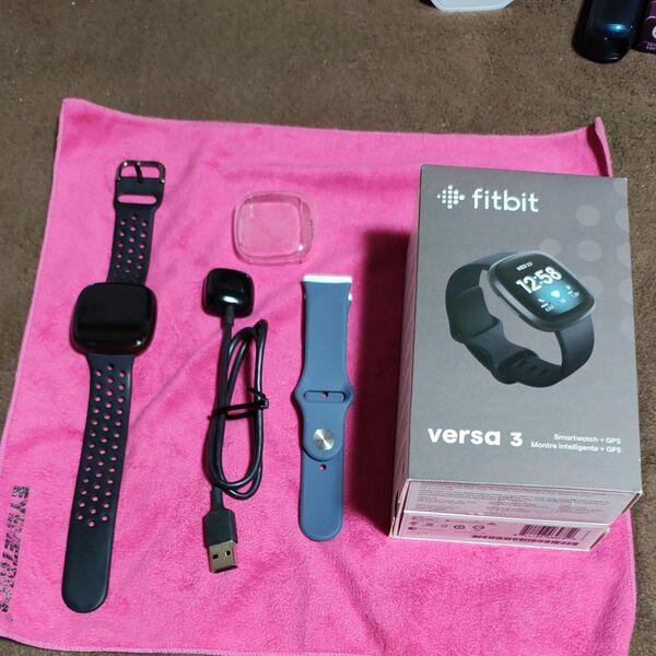 美品 Fitbit Versa 3 スマートウォッチ ブラック