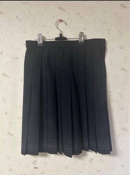 【新品】ネイビープリーツスカート