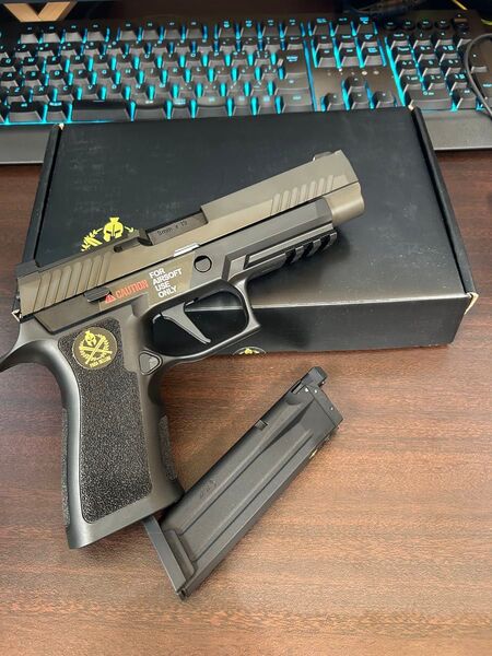ほぼ新品 P320 XFULL 4.7in (Black) Para Bellum m17 vfc