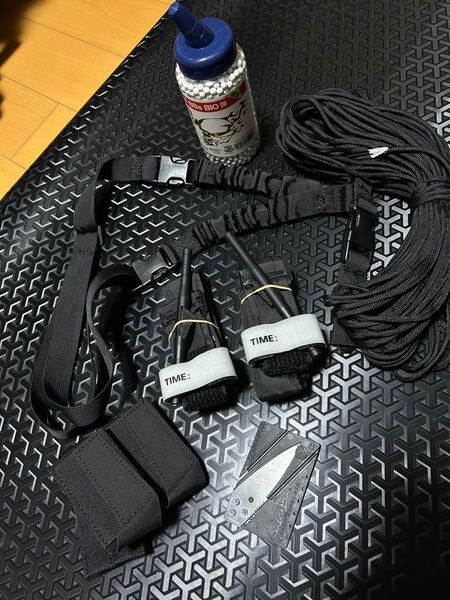 新品未使用 サバゲー 用品 セット bb弾 パラコード マガジンポーチ 止血帯