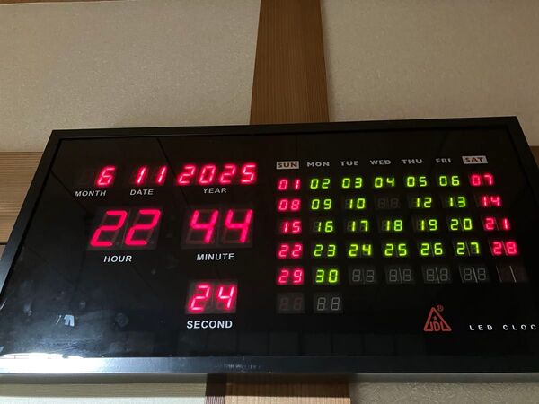 デジタル カレンダー 時計 LED CLOCK