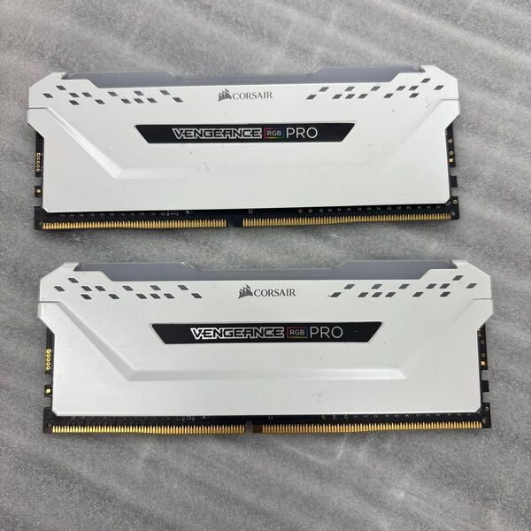 CORSAIR VENGEANCE RGB PRO DDR4 メモリ 2枚セット