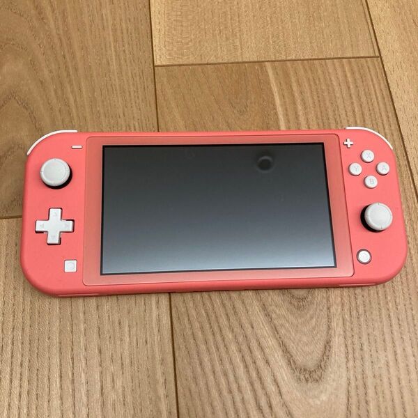 【中古】Nintendo Switch Lite コーラル