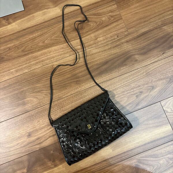 BALLY バリー レザー 本革製 エナメル 編み込 ショルダーバッグ