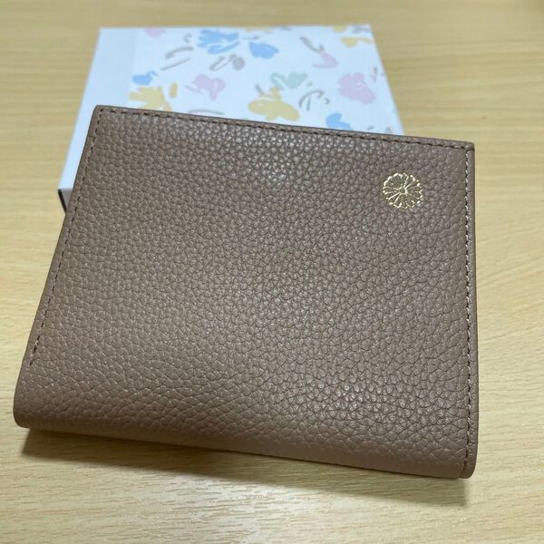 皇居 牛革財布 がま口 ベージュ 新品 財布