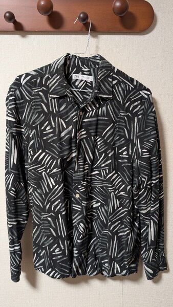 【送料無料・美品】ZARA ザラ リネン 麻 シャツ ブラウス 柄 夏服 花柄 レーヨン 綿 コットン