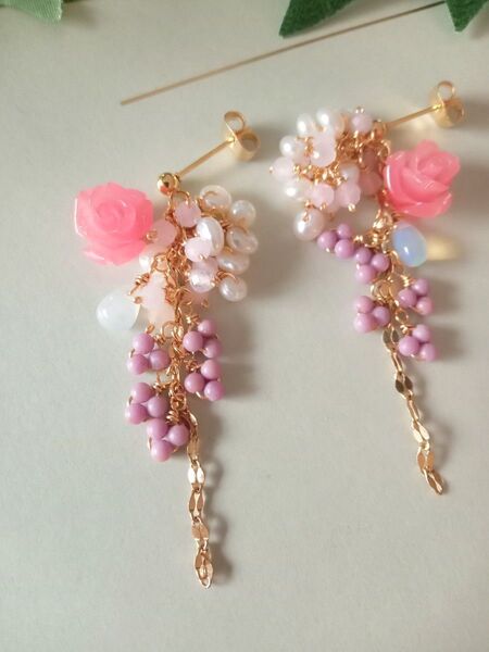 No.342 薔薇の花束ピアス オパール パール 天然石 14Kgf&ステンレス製 ハンドメイド #tatami