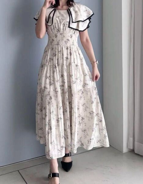 Anmill アンミール 襟ティアードワンピース 花柄 OP
