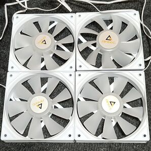 新品 LEDファン 白ケースファン 4個セット レインボー おまけ付き