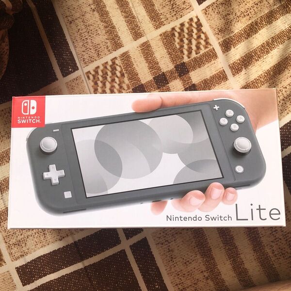 Nintendo Switch Lite グレー ドラゴンクエスト3 真女神転生5 美品セット