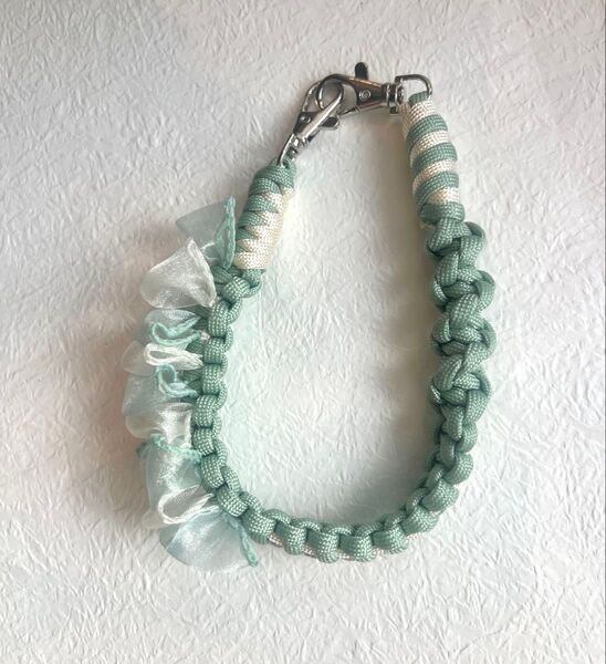 #132 パラコード ハンドメイド ハンドストラップ 携帯スマホ キーホルダー