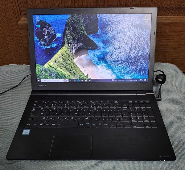 東芝 DynaBook B55/B 第6世代Corei5、爆速256GBSSD搭載