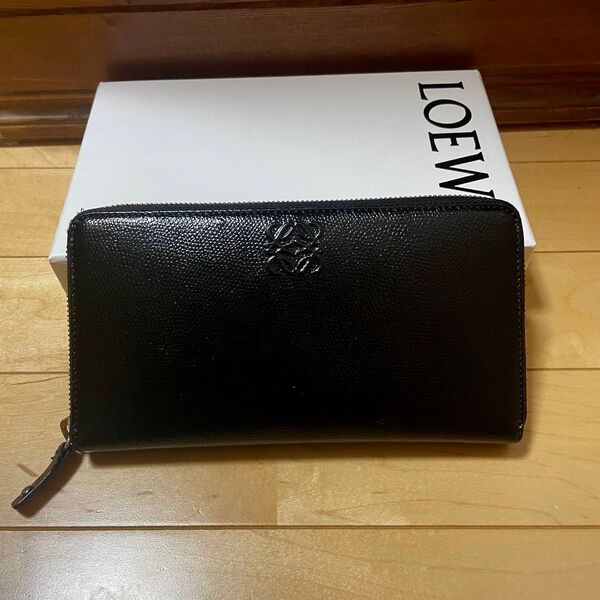 ○LOEWE ロエベ 長財布 ラウンドファスナー