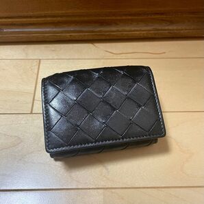 ○ボッテガヴェネタ マキシイントレチャート 三つ折り財布