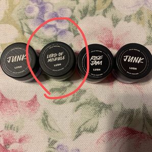 LUSH ソリッドパフューム ロードオブミスリール