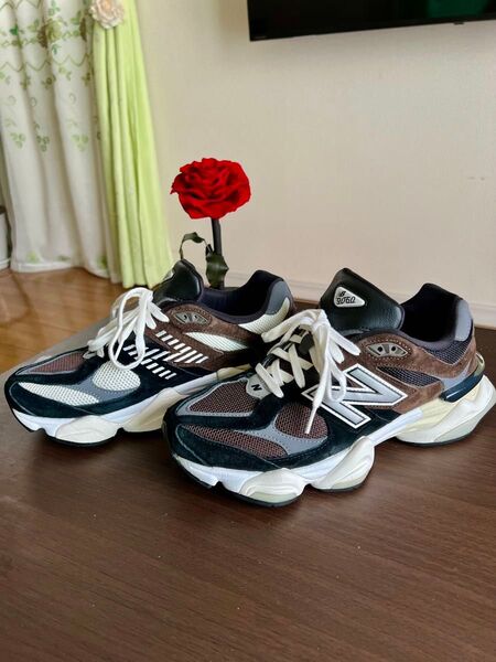 New Balance 9060 ブラウン/ブラック/ホワイト 27.5cm