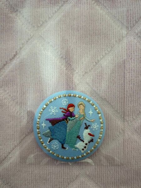 ディズニー 刺繍缶バッジ アナ雪 アナと雪の女王