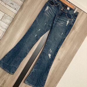 ビジュー ダメージ加工デニム レディース