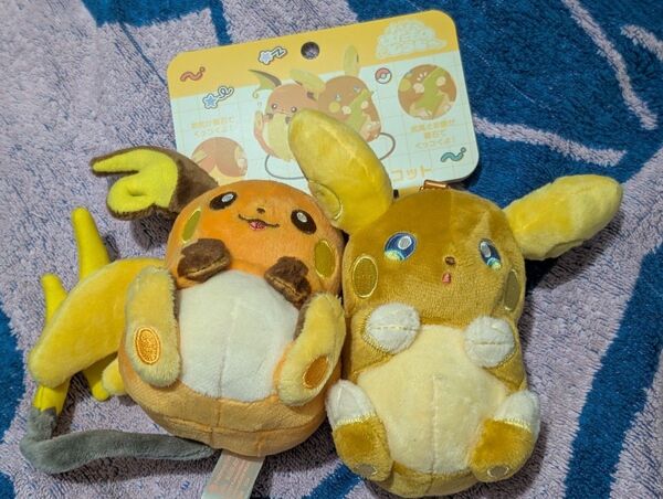 ポケモンセンター にたものどうし 磁石でくっつくペアマスコット ライチュウ&アローラライチュウ