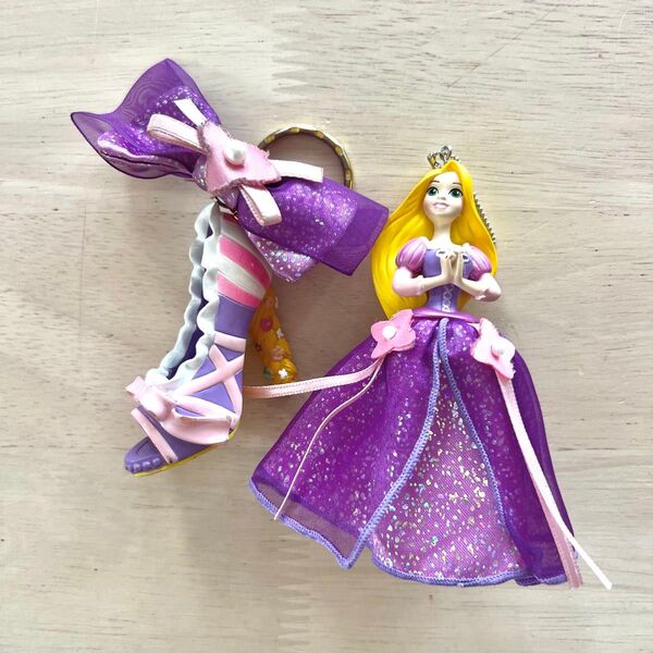 ラプンツェル キーチェーン キーホルダー フィギュアキーホルダー 靴