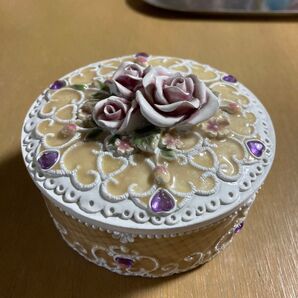 小物入れ アクセサリーケース 薔薇 ローズ ビジュー