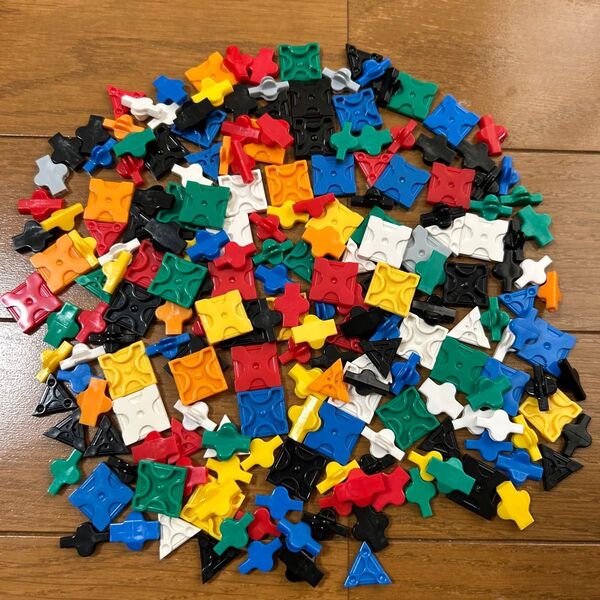 【正規品】ラキュー 約200ピース 原色カラー