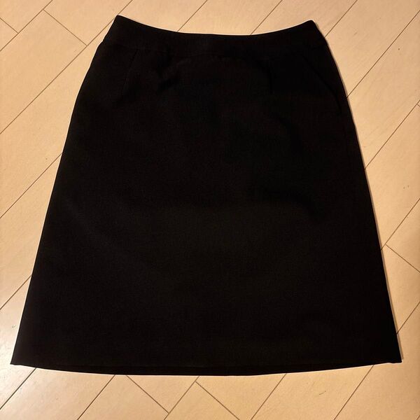 美品 セロリー 事務服 スカート 黒 無地 13号