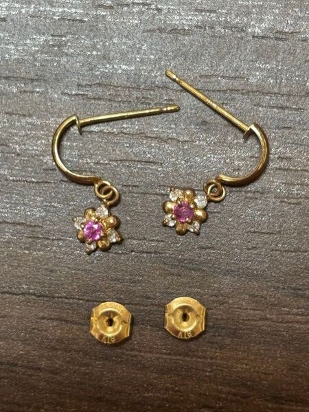 K18 ピアス 0.9g
