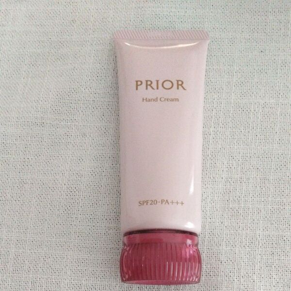 プリオール おしろい美肌 ハンドクリーム 40g PRIOR SPF20・PA+++ 日焼け止め