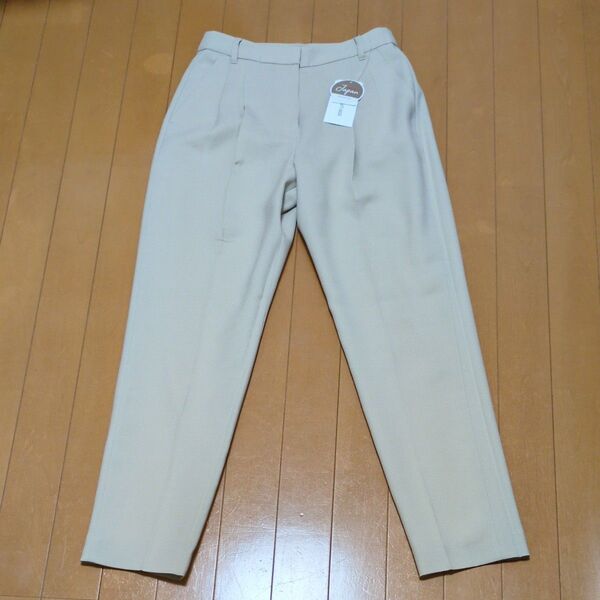 NATURAL BEAUTY BASIC ナチュラルビューティーベーシック パンツ ベージュ 未使用 タグ付き 7号(XS)