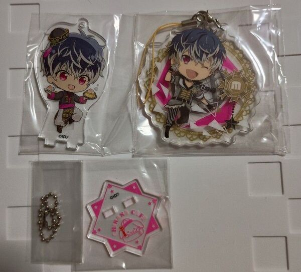 アイナナ IDOLiSH7 アイドリッシュセブン 百 チャイナナ スタンド付き アクリルキーホルダー きゃらふぃーゆ ストラップ