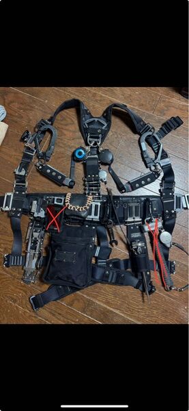 !早い者勝ち!美品!椿モデル、ニックスカスタムフルハーネス!黒メタル統一!