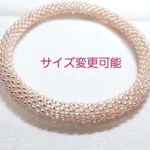 キラキラピンクのチューブクロッシェブレスレット 16cm