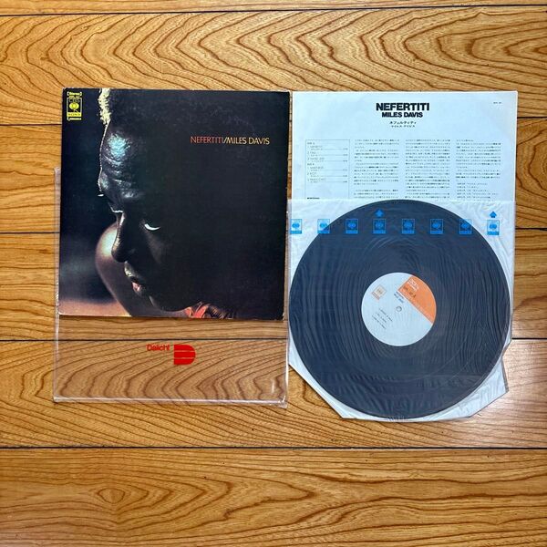NEFERTITI/MILES DAVIS LPレコード盤(送料無料)