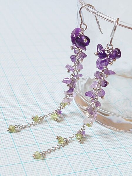 天然石アメジストさざれの藤の花ピアス アレルギー対応 サージカルステンレス316L シルバー1ペア フックピアス ハンドメイド
