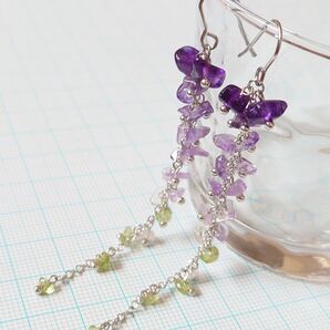 天然石アメジストさざれの藤の花ピアス アレルギー対応 サージカルステンレス316L シルバー1ペア フックピアス ハンドメイド