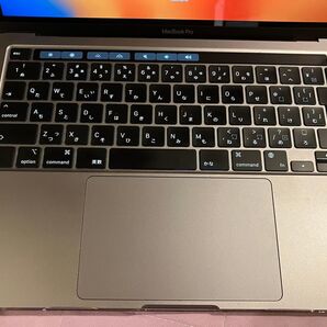 macbook pro m1 8GB 256GB