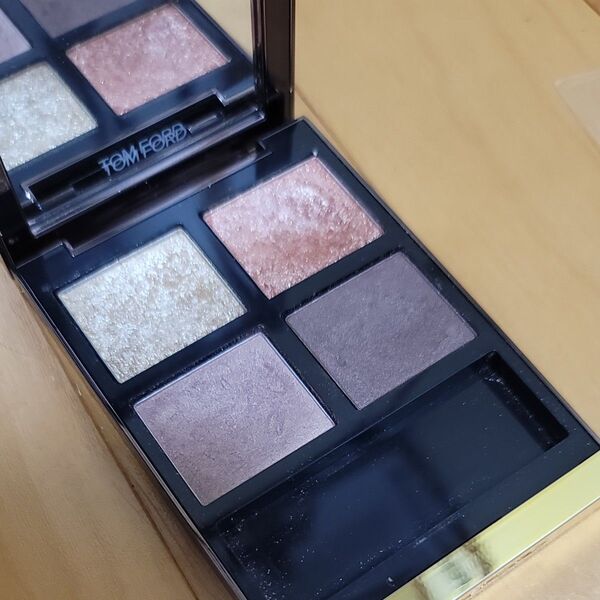 トムフォード アイカラー クォード 01 ゴールデンミルク TOM FORD