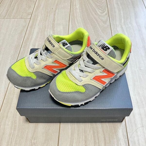 new balance キッズスニーカー 17cm イエロー