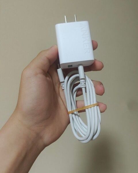 Anker Charger 20W 2-Port with USB-C & USB-Cケーブル ホワイト